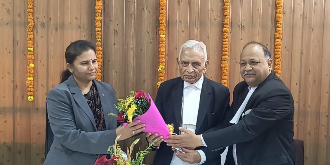 सहारनपुर जिला जज की विदाई पर अधिकवक्ताओ ने क्या कहा