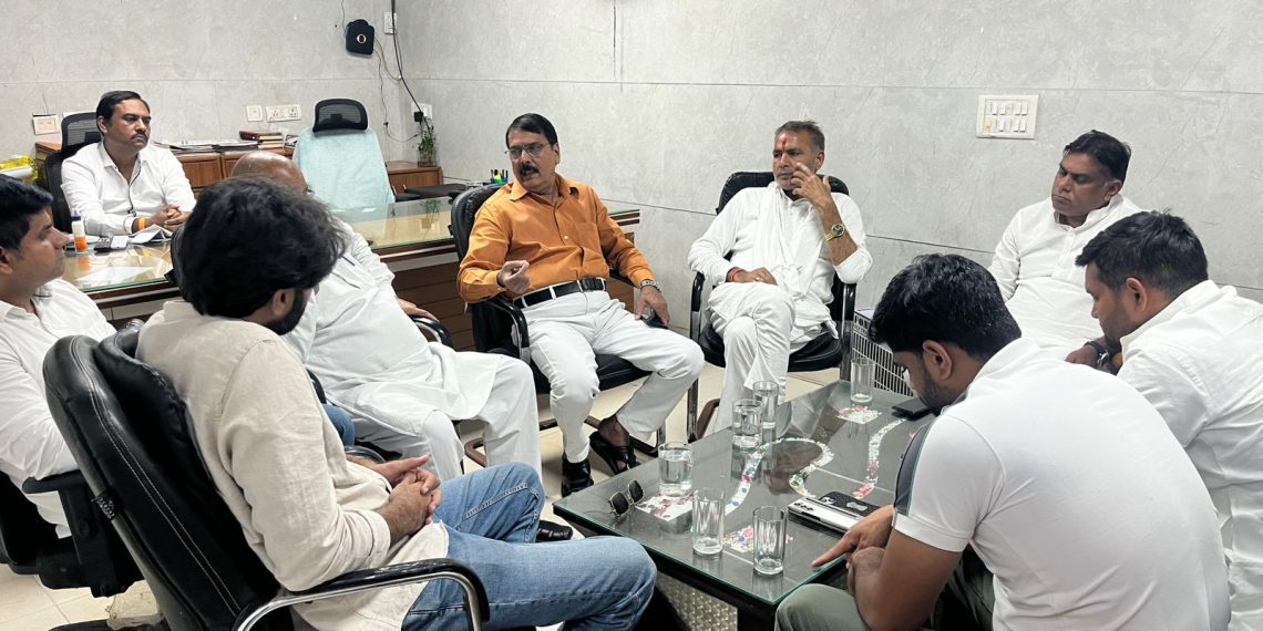 Noida Panchayat Chunav 2025: राष्ट्रीय देहात मोर्चा और किसान यूनियन की बैठक सेक्टर 45 में