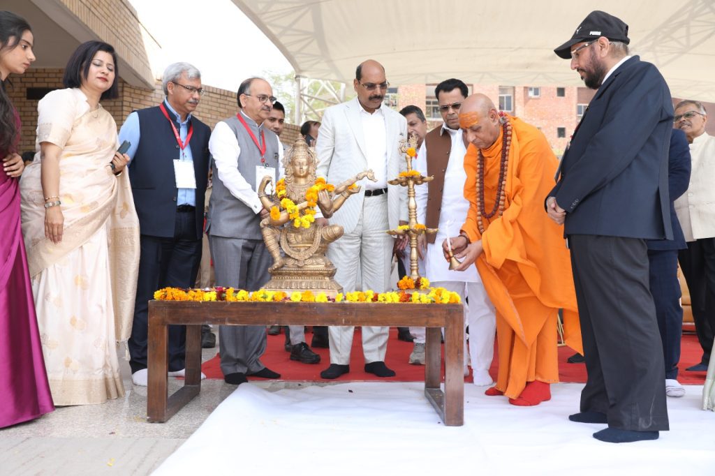 Mahamandaleshwar Jaleshwaranand Giri Ji