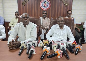 ग्रेटर नोएडा के 44 गांवों के किसानों